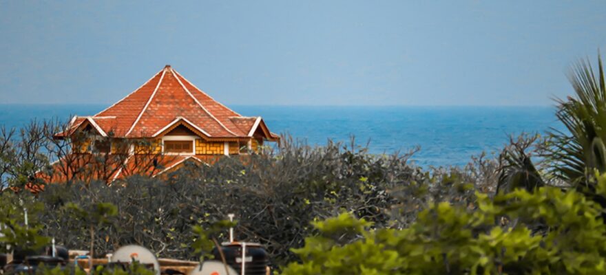 guesthouse beside the sea