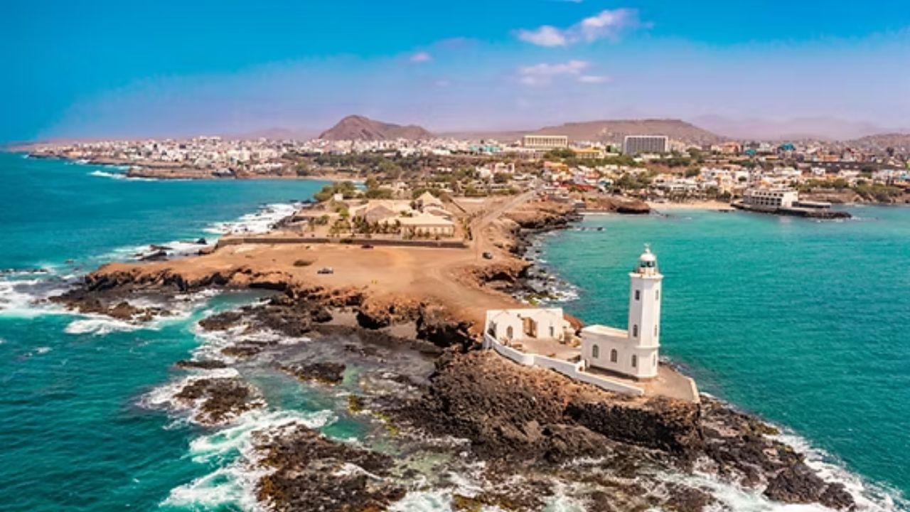Santiago vs Sal Culture or Comfort — Which Island Should You Choose