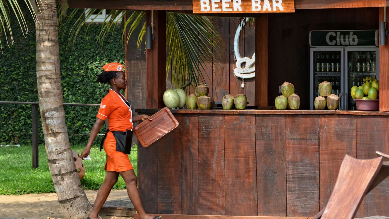 Tipping Etiquette in Cape Verde When and How Much